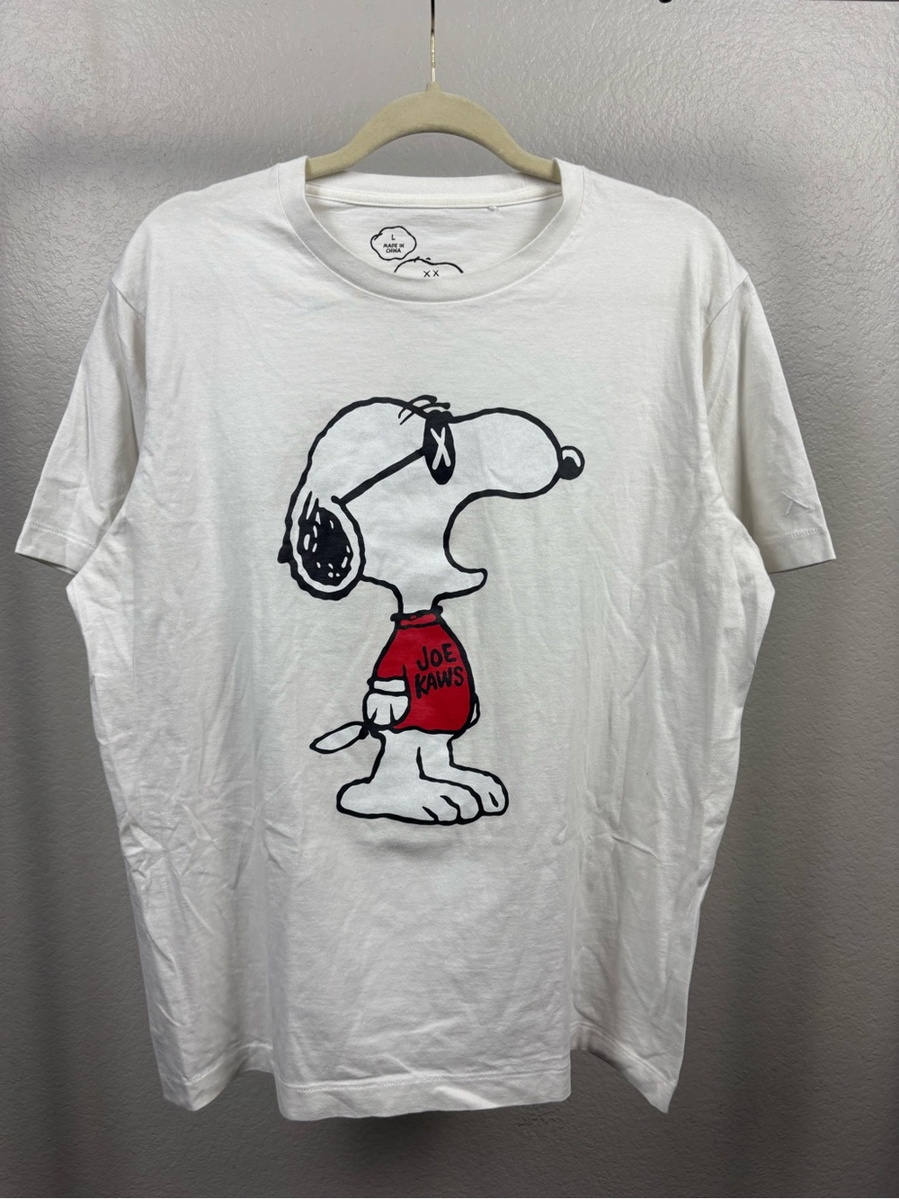 Joe Kaws Yawn Outline Tee
